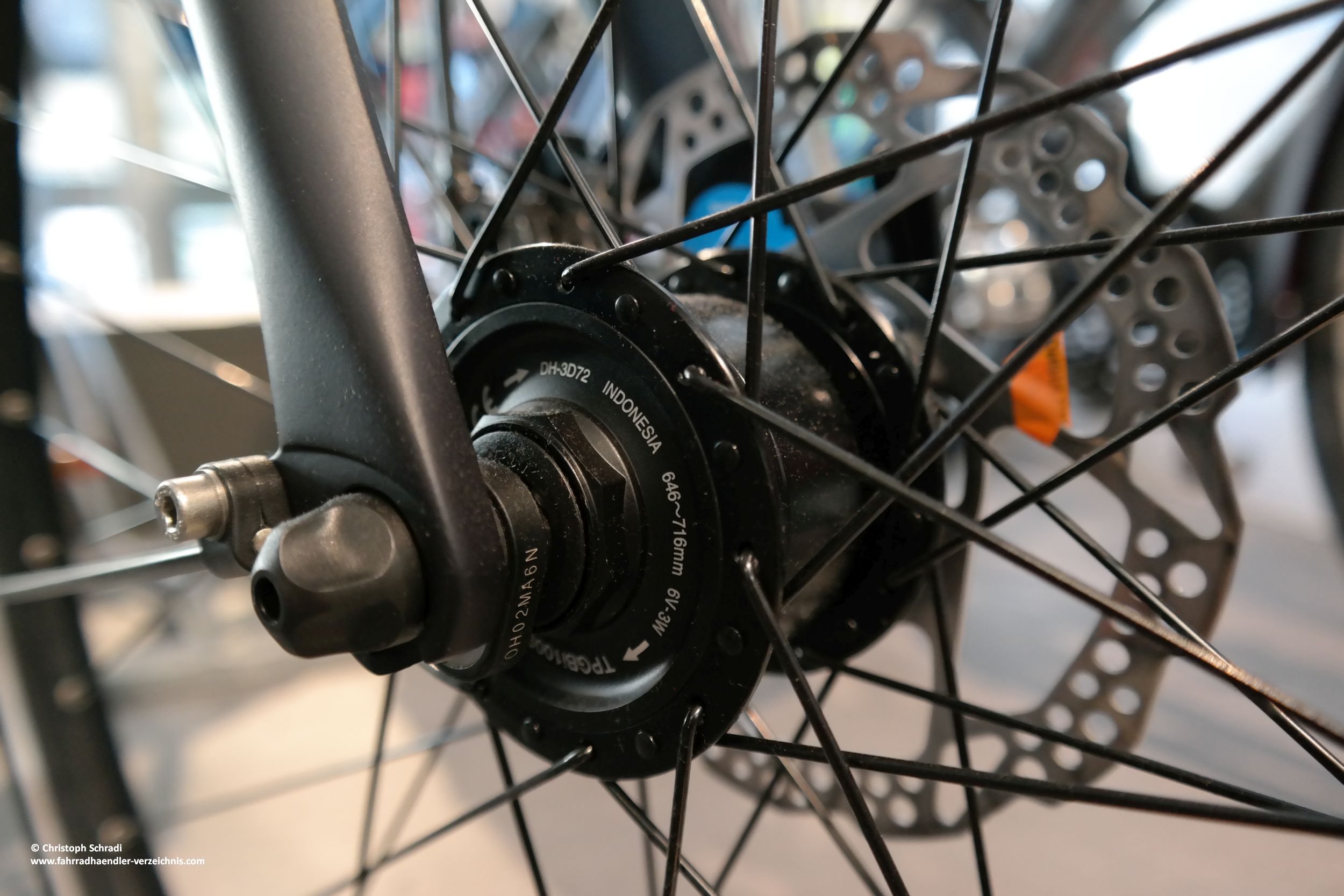 Dynamo am Fahrrad - der Nabendynamo stellt die bisher beste Variante der Fahrradlichtmaschine dar 