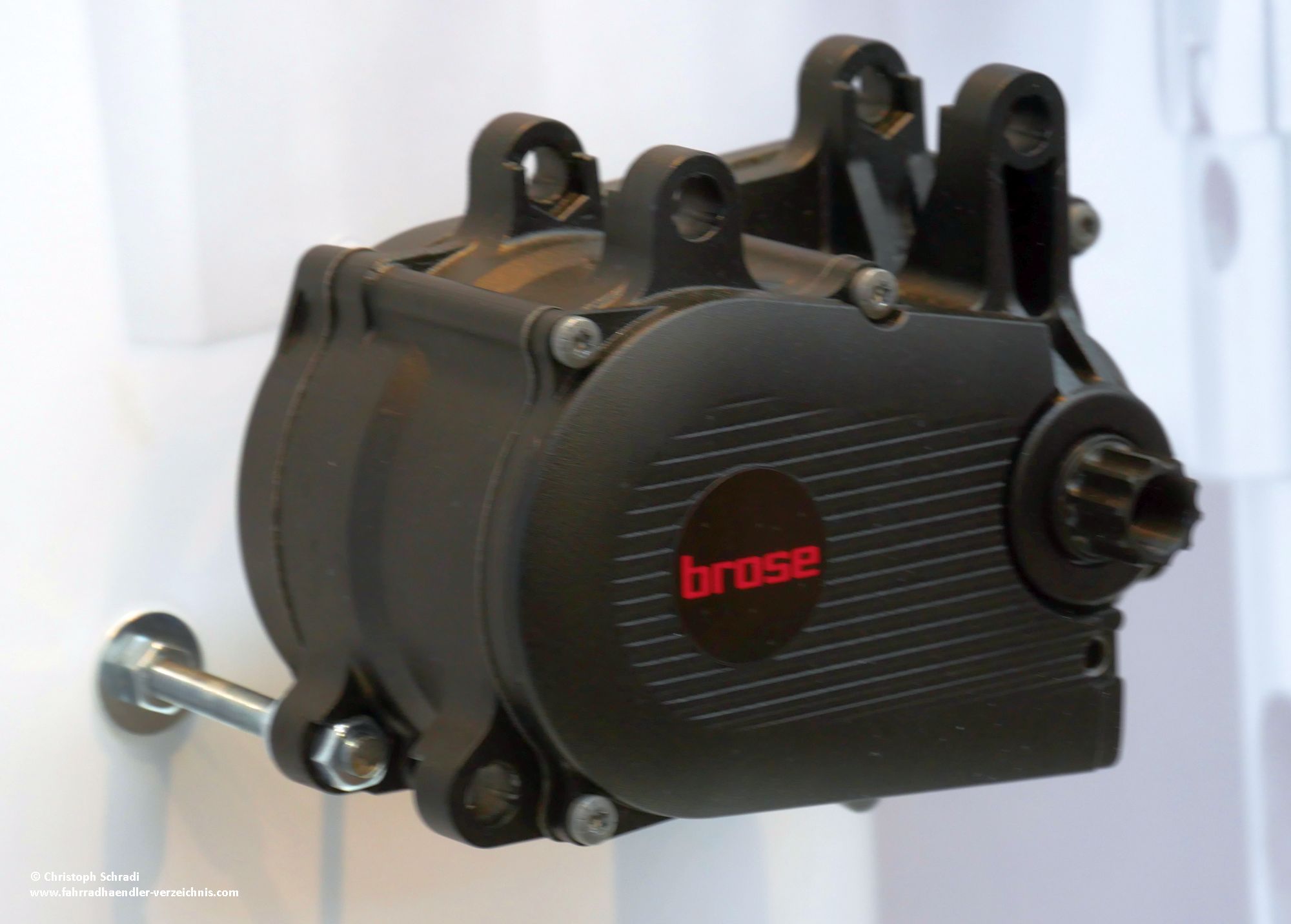Mit dem neuen Brose S-Drive Mag steht ein großer Konkurrent für 2019 bei Bosch eine große Konkurrenz im sportlichen Bereich an