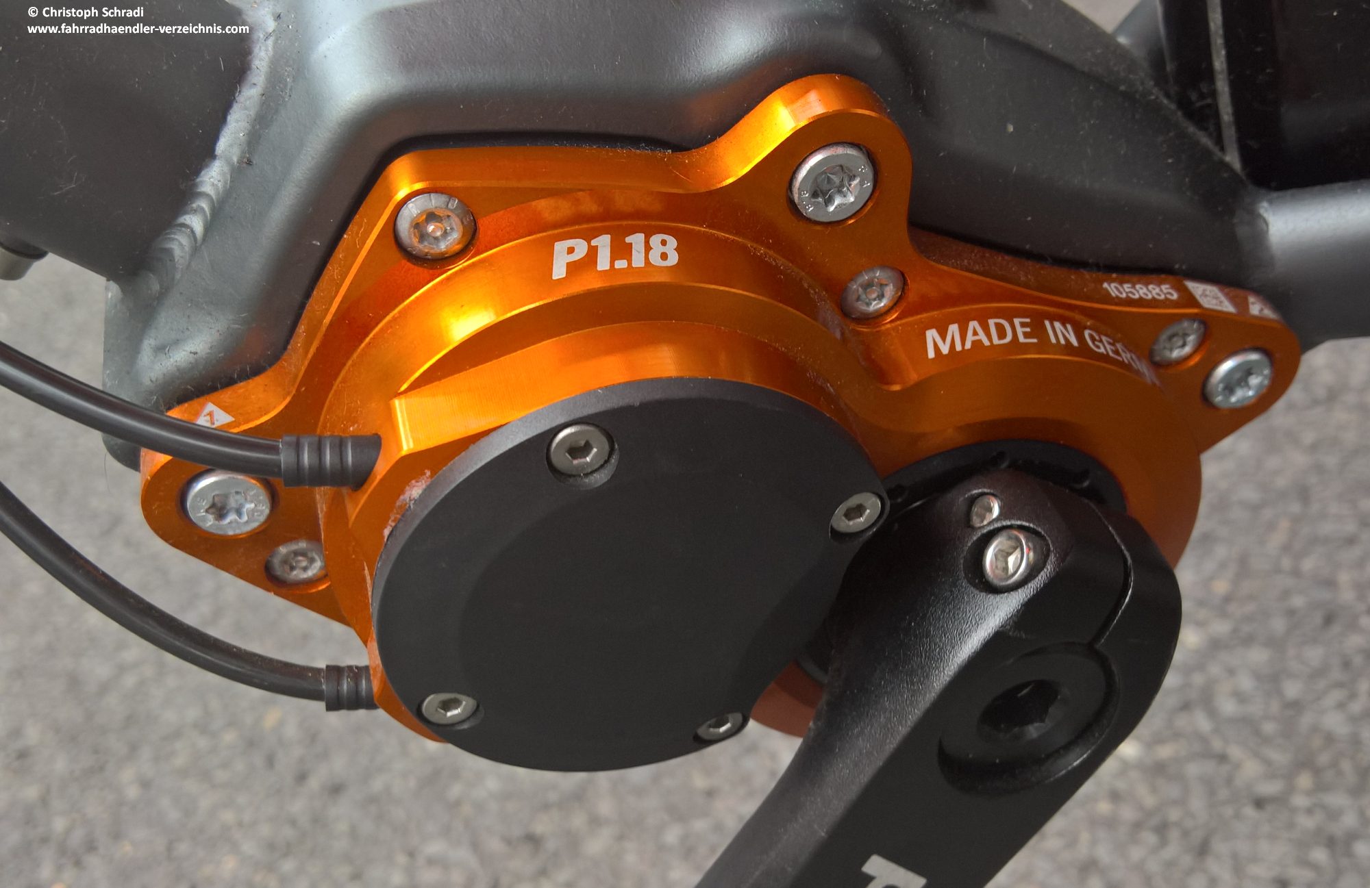 Das Pinion Zentralgetriebe in Orange in der Version P1.18 - verbaut an einem Fahrrad von KTM