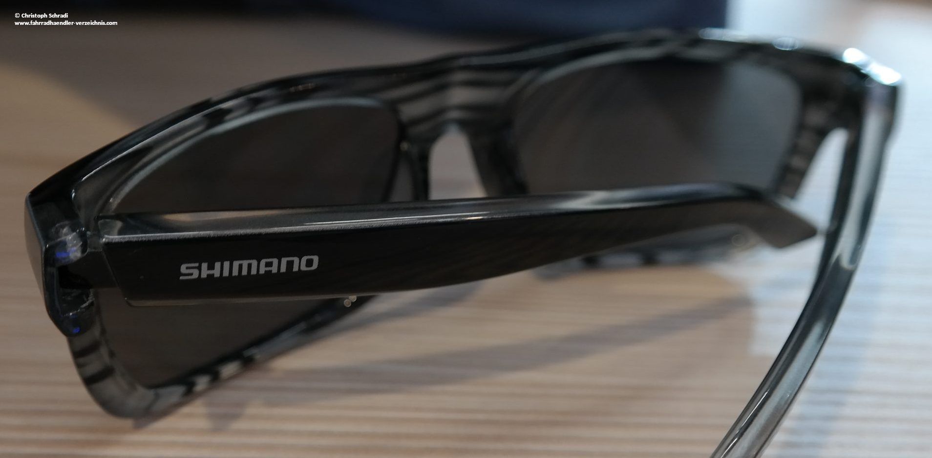Sonnenbrille des Fahrradkomponentenherstellers Shimano aus Japan